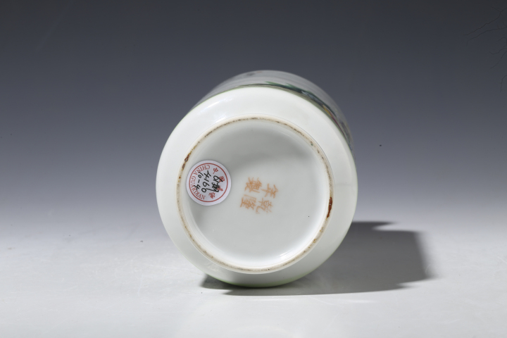 古玩陶瓷民國·粉彩紅樓夢紋燈籠瓶拍賣，當前價格18000元