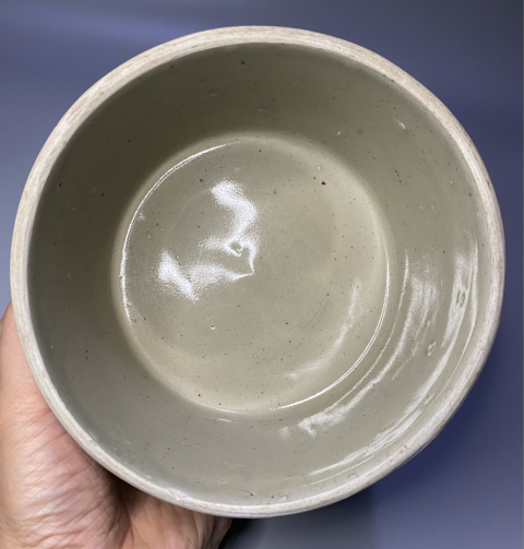 古玩陶瓷（放漏！！文房佳器）民國地方窯青釉玉璧底筆筒拍賣，當前價格199元