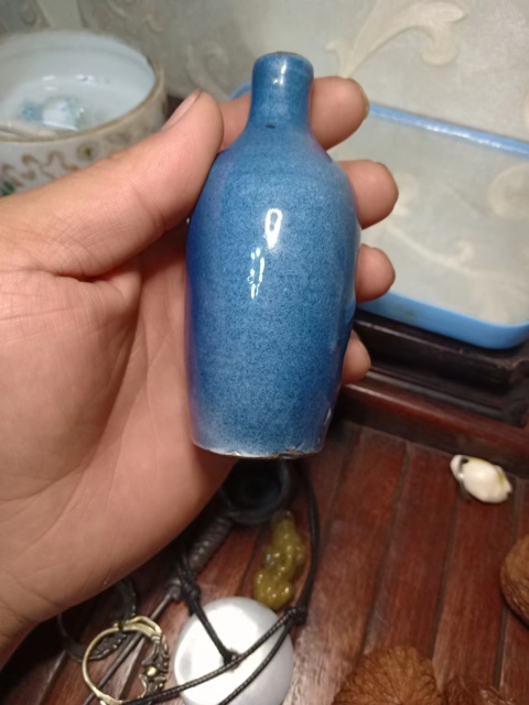 古玩陶瓷民國撒藍釉鼻煙壺沒有刻款。清代末期到民國。拍賣,當前價格2888元