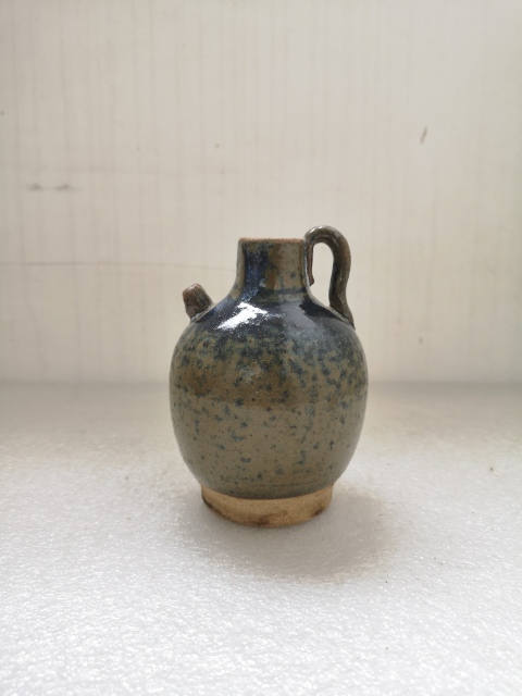 古玩陶瓷六十至八十年代執壺拍賣，當前價格398元