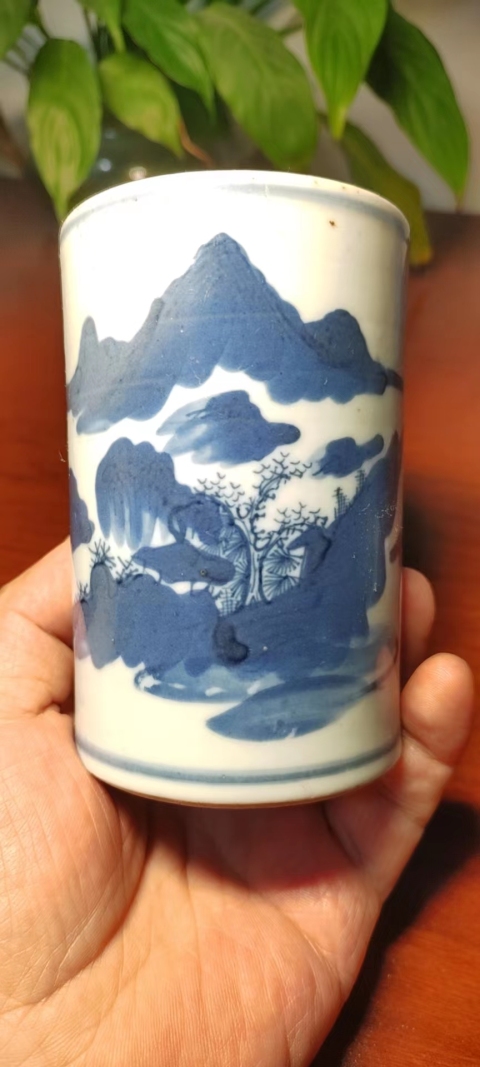 古玩陶瓷（虧出，不議價）清道咸山水紋青花筆筒拍賣，當前價格3600元
