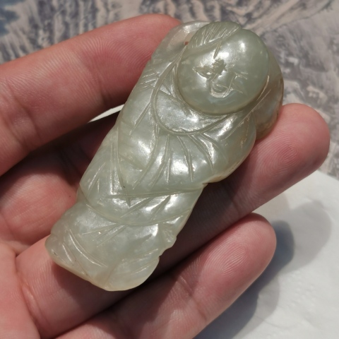 古玩玉器明代~和田玉執荷童子拍賣,當前價格4500元