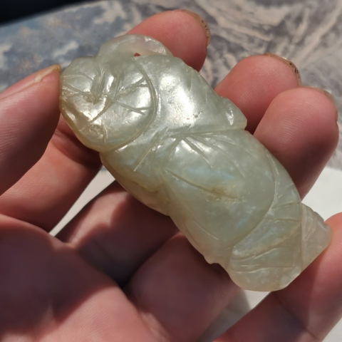 古玩玉器明代~和田玉執荷童子拍賣,當前價格4500元