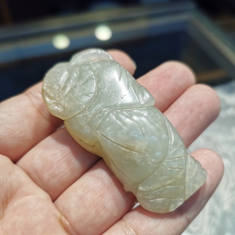 古玩玉器明代~和田玉執荷童子拍賣,當前價格4500元