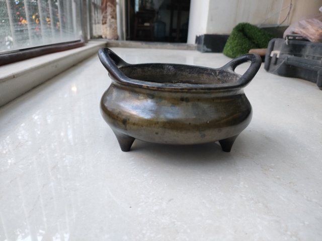 古玩銅器橋耳宣德款銅爐拍賣,當前價格35000元