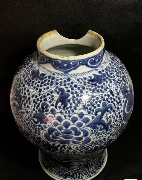 清代康熙鳳穿牡丹紋將軍罐拍賣(mài)，當(dāng)前價(jià)格3900元