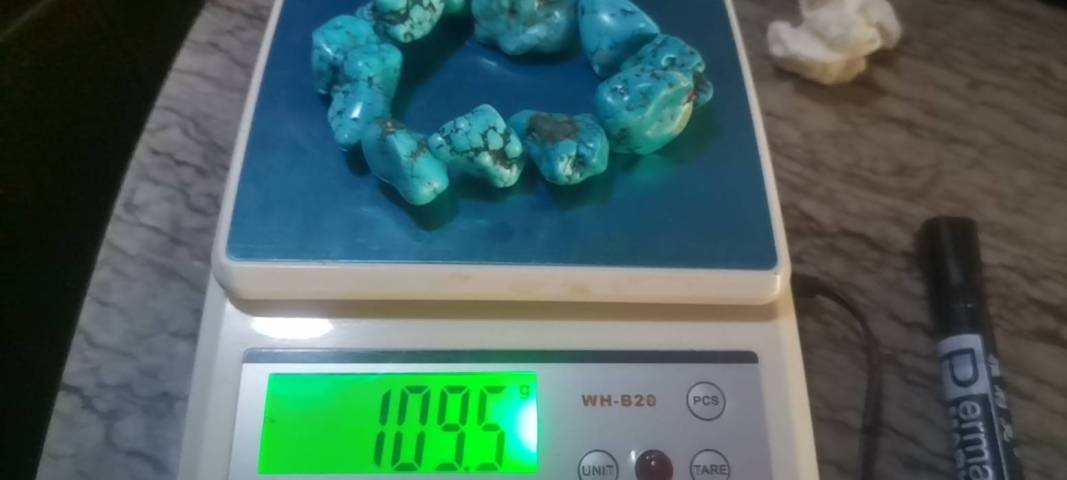 古玩雜項天然綠松石隨型手串拍賣，當前價格1698元