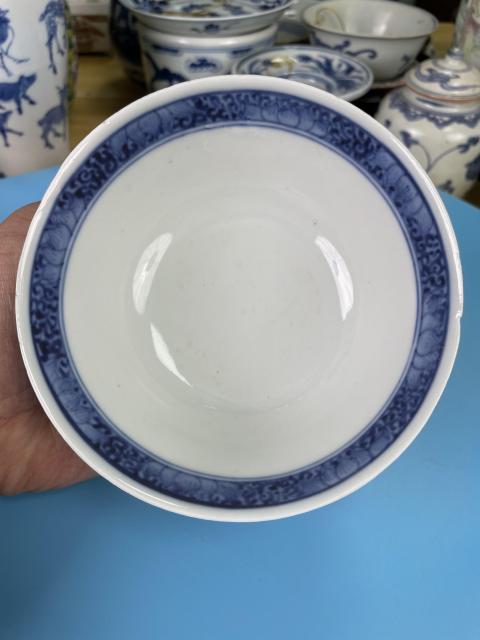 古玩陶瓷清晚期 青花二甲傳臚紋撇口碗(大名品)拍賣,當前價格2350元