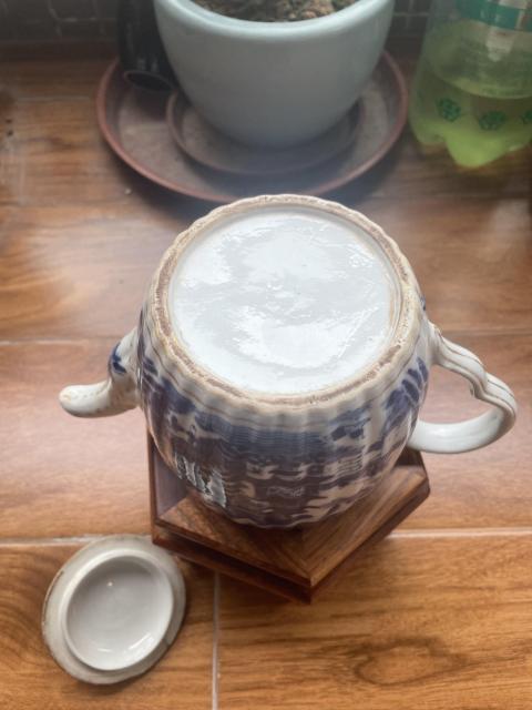 古玩陶瓷清中樓臺亭閣山水紋青花執(zhí)壺拍賣,當(dāng)前價(jià)格3000元