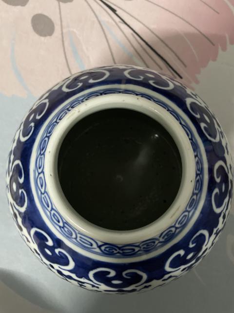 古玩陶瓷清中纏枝花卉紋青花蓋罐拍賣(mài)，當(dāng)前價(jià)格2980元