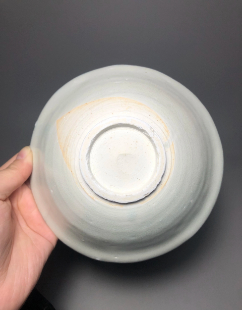古玩陶瓷邢窯影青釉芒口出六筋梅花紋碗拍賣,當(dāng)前價格2888元