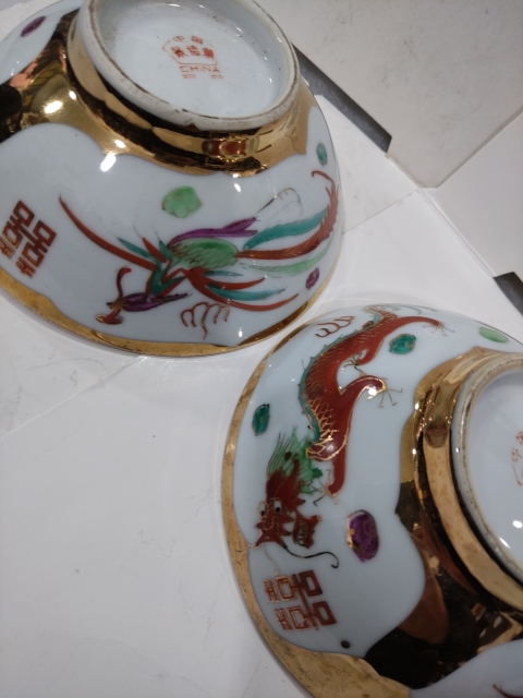 古玩陶瓷出口創(chuàng)匯金地開光龍鳳紋彩瓷碗拍賣,當前價格0元