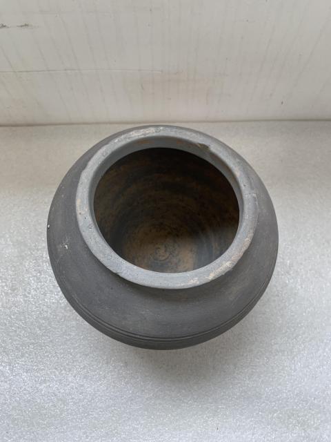 古玩陶瓷漢代灰陶罐拍賣,當前價格450元
