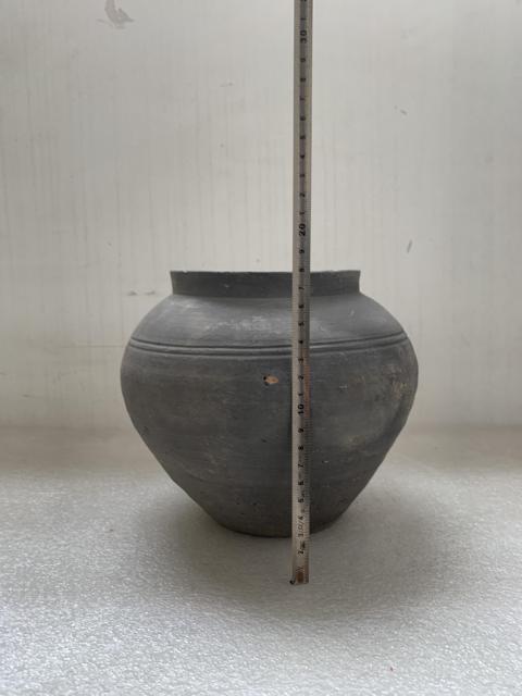 古玩陶瓷漢代灰陶罐拍賣,當前價格450元