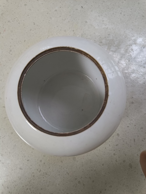 古玩陶瓷清末民國山水紋刻瓷蓋罐拍賣,當前價格1200元