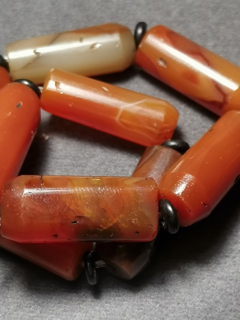 古玩玉器老瑪瑙手鏈一條拍賣，當前價格666元