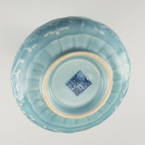 古玩陶瓷鼻煙壺拍賣(mài),當(dāng)前價(jià)格1000元