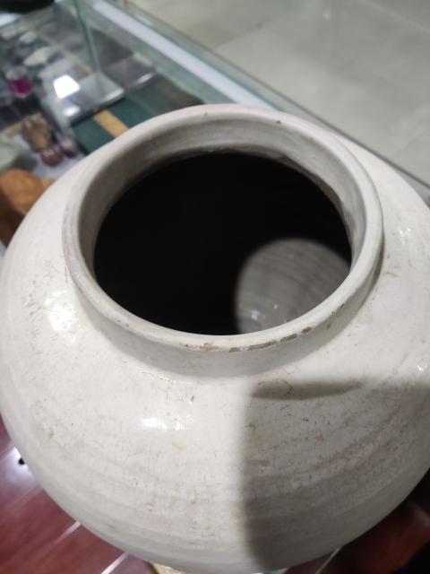 古玩陶瓷明代白釉大罐拍賣,當前價格1288元