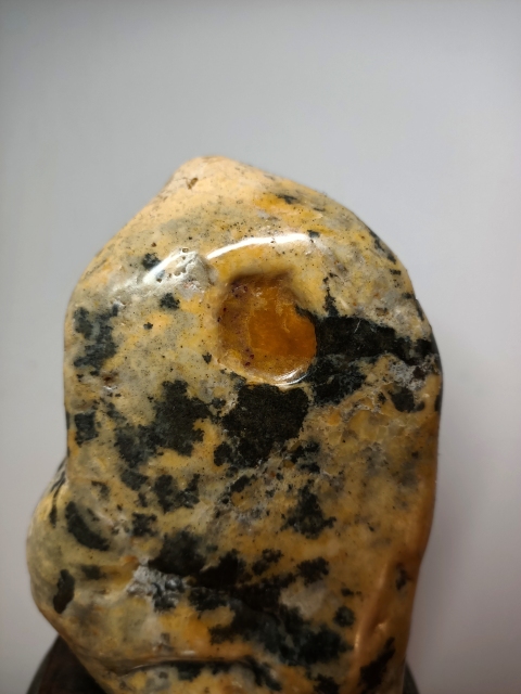 古玩雜項壽山石獨石擺件拍賣，當(dāng)前價格3333元