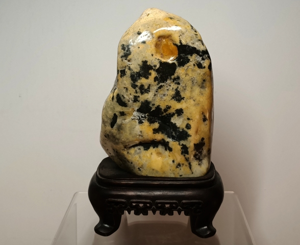 古玩雜項壽山石獨石擺件拍賣，當(dāng)前價格3333元