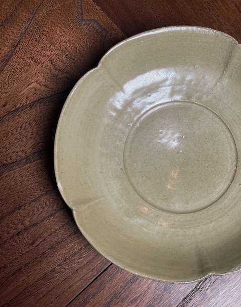 古玩陶瓷青瓷葵口洗拍賣，當前價格9000元