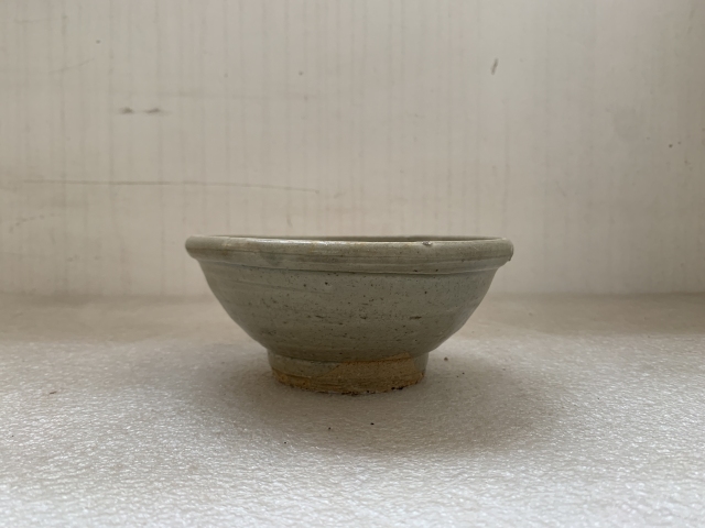 古玩陶瓷元代龍泉窯系青釉碗拍賣，當前價格680元
