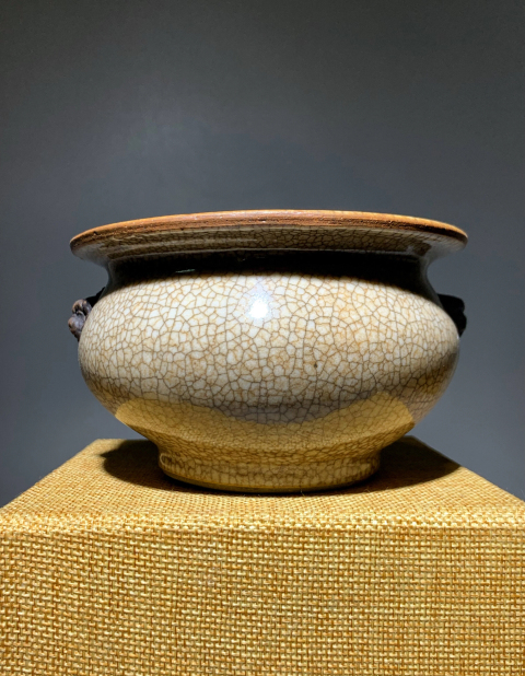 古玩陶瓷精品清中期乾隆哥釉獸耳香爐拍賣,當前價格4888元