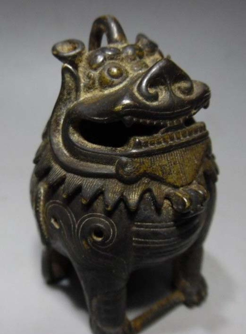 古玩銅器香薰拍賣,當(dāng)前價(jià)格12000元