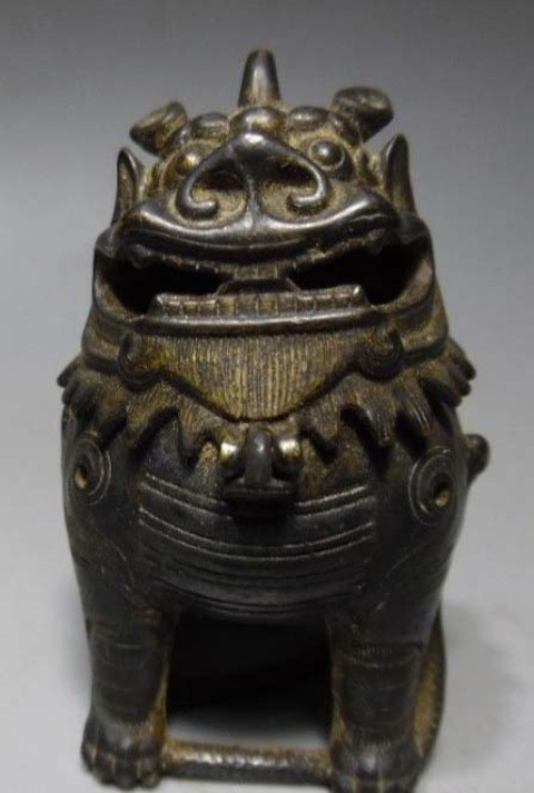 古玩銅器香薰拍賣,當(dāng)前價(jià)格12000元