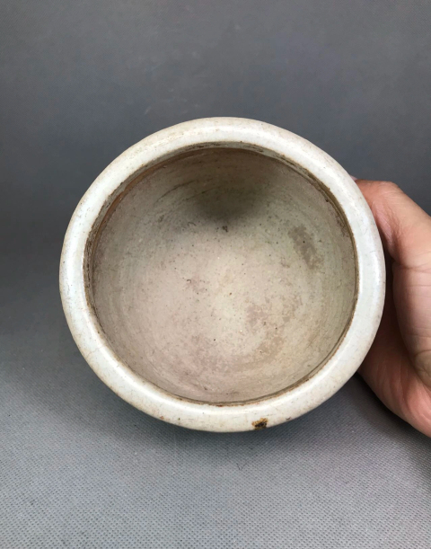 古玩陶瓷晚清民國窯變哥釉三足筒式香爐拍賣,當(dāng)前價(jià)格0元