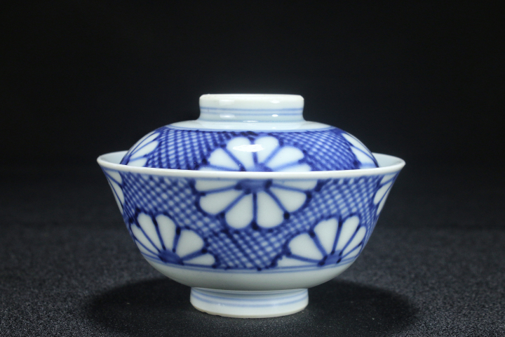 古玩陶瓷晚清·青花花卉蓋碗拍賣,當前價格800元
