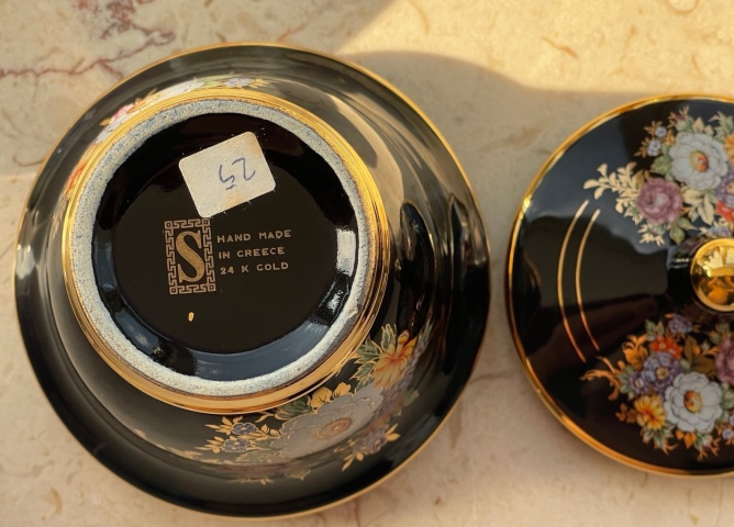古玩陶瓷希臘黑釉24K金彩花卉紋蓋缸拍賣,當前價格3000元