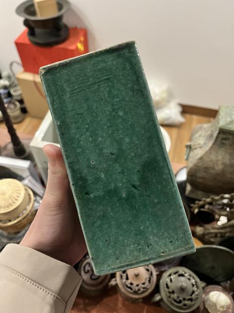 古玩陶瓷清末民國(guó)綠釉書擋拍賣,當(dāng)前價(jià)格199元