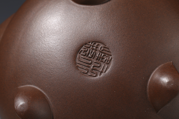 古玩陶瓷當(dāng)代·王小峰 紫泥云肩如意壺拍賣，當(dāng)前價(jià)格128元