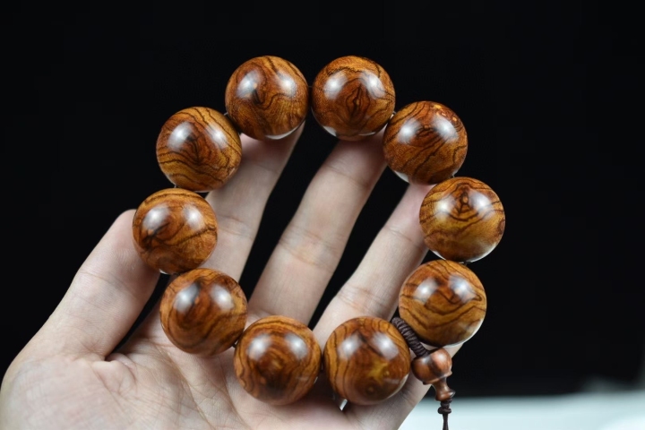 古玩雜項海南黃花梨手串拍賣，當前價格1500元