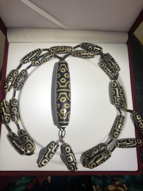 古玩雜項(xiàng)千年老天珠 純天然瑪瑙材質(zhì)拍賣，當(dāng)前價(jià)格1666元