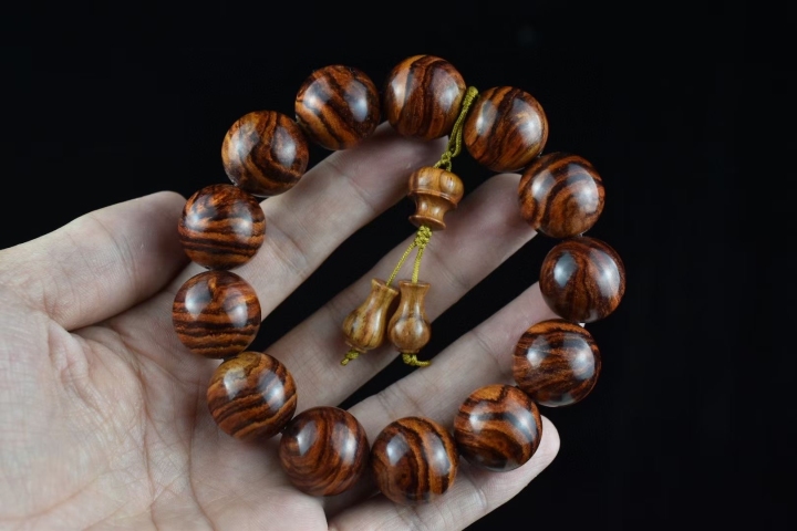 古玩雜項海南黃花梨手串拍賣，當前價格1200元