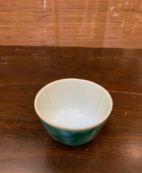 古玩陶瓷晚請同治時期吹綠釉杯拍賣,當前價格780元
