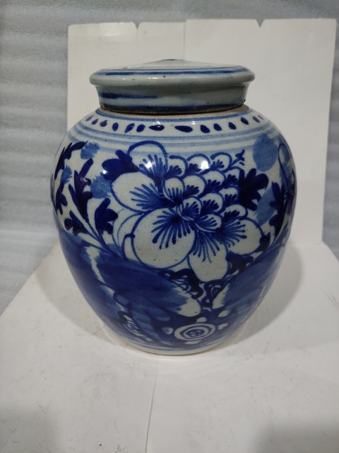 古玩陶瓷青花牡丹花紋蓋罐拍賣，當前價格1888元