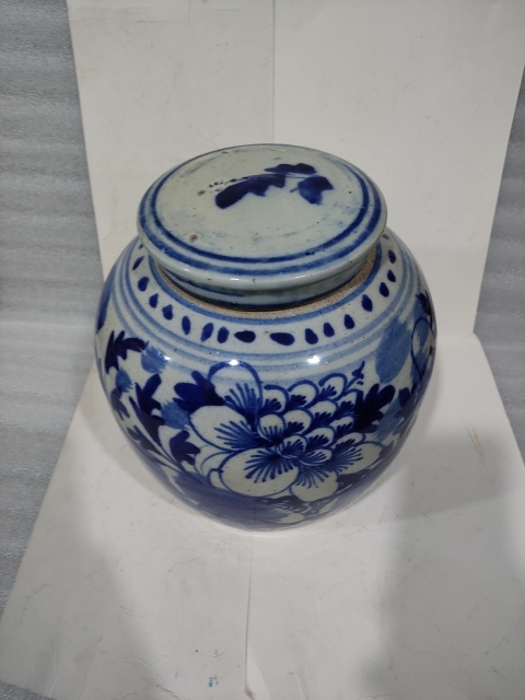 古玩陶瓷青花牡丹花紋蓋罐拍賣，當前價格1888元