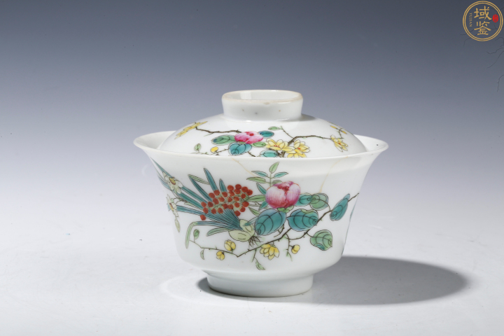 域鉴古玩】精品细路·民国粉彩花卉纹盖碗（带域鉴保真卡）拍卖