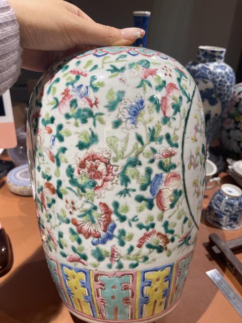 古玩陶瓷晚清花卉紋粉彩冬瓜罐拍賣,當前價格1888元
