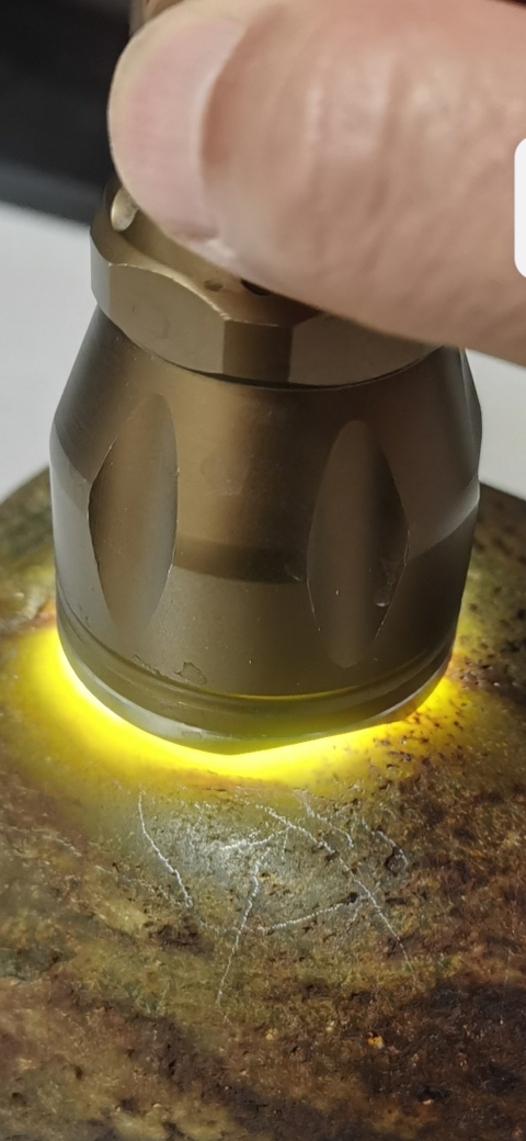 古玩玉器大放漏!!!新疆和田青玉籽料原石拍賣,當前價格2600元