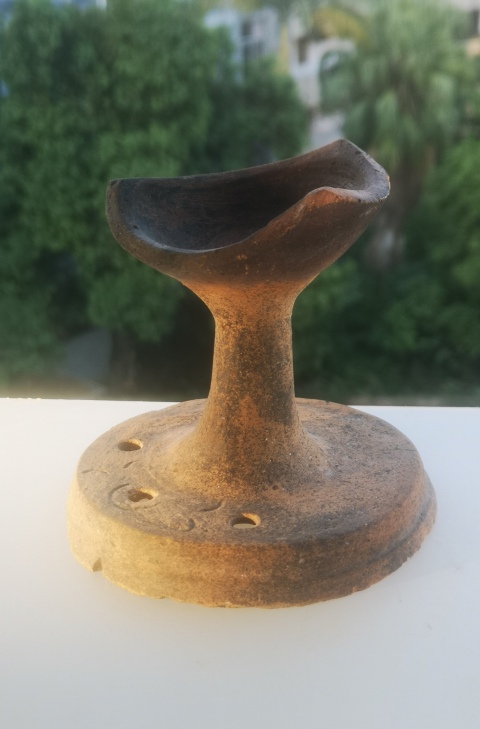 古玩陶瓷元代.黑陶油燈  (推薦理由：稀有、禪意 )拍賣，當前價格200元