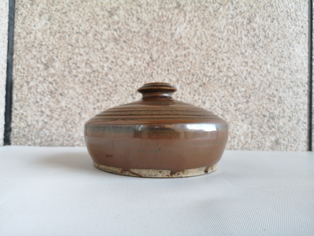 古玩陶瓷清代磁州窯紫金釉瓶拍賣,當(dāng)前價(jià)格980元