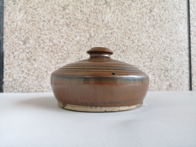古玩陶瓷清代磁州窯紫金釉瓶拍賣,當(dāng)前價(jià)格980元