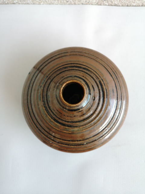 古玩陶瓷清代磁州窯紫金釉瓶拍賣,當(dāng)前價(jià)格980元