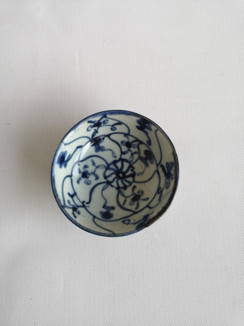 古玩陶瓷清中如意靈芝紋雙藍(lán)圈花押款青花杯拍賣,當(dāng)前價(jià)格480元