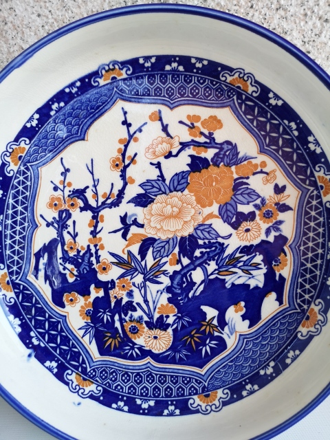 古玩陶瓷六十至八十年代花卉紋青花加彩盤拍賣,當前價格450元