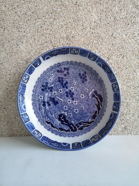 古玩陶瓷六十至八十年代歲寒三友松竹梅青花盤拍賣,當(dāng)前價(jià)格220元
